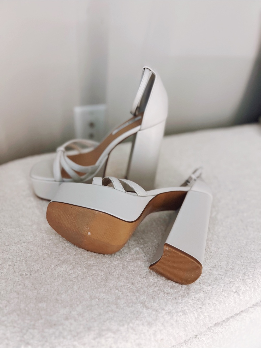 STEVE MADDEN RETRO SZ 8 Platform Block Heel Sandals with Ankle Strap - Picture 3 of 6